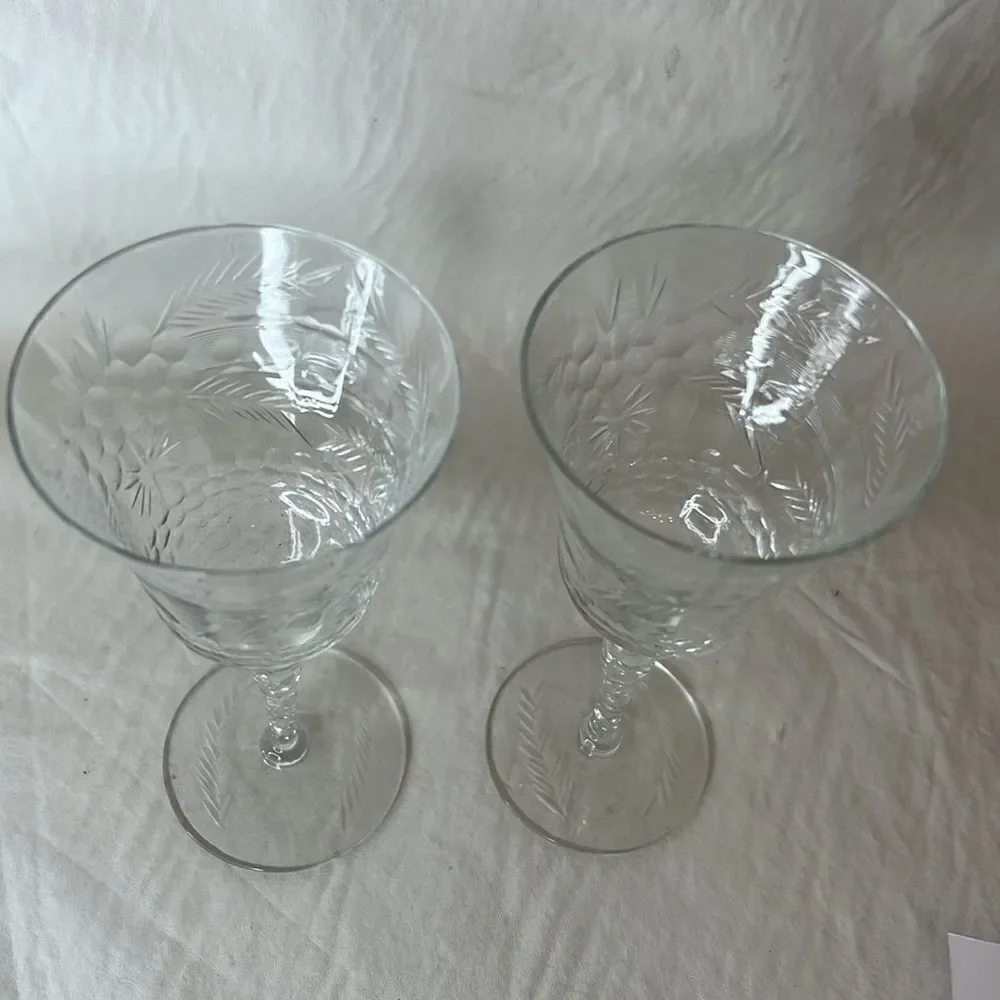 Crystal 4 Oz Wheat Starburst  Liquor Vintage Glass 2 3/4 Diameter 6 In Tall